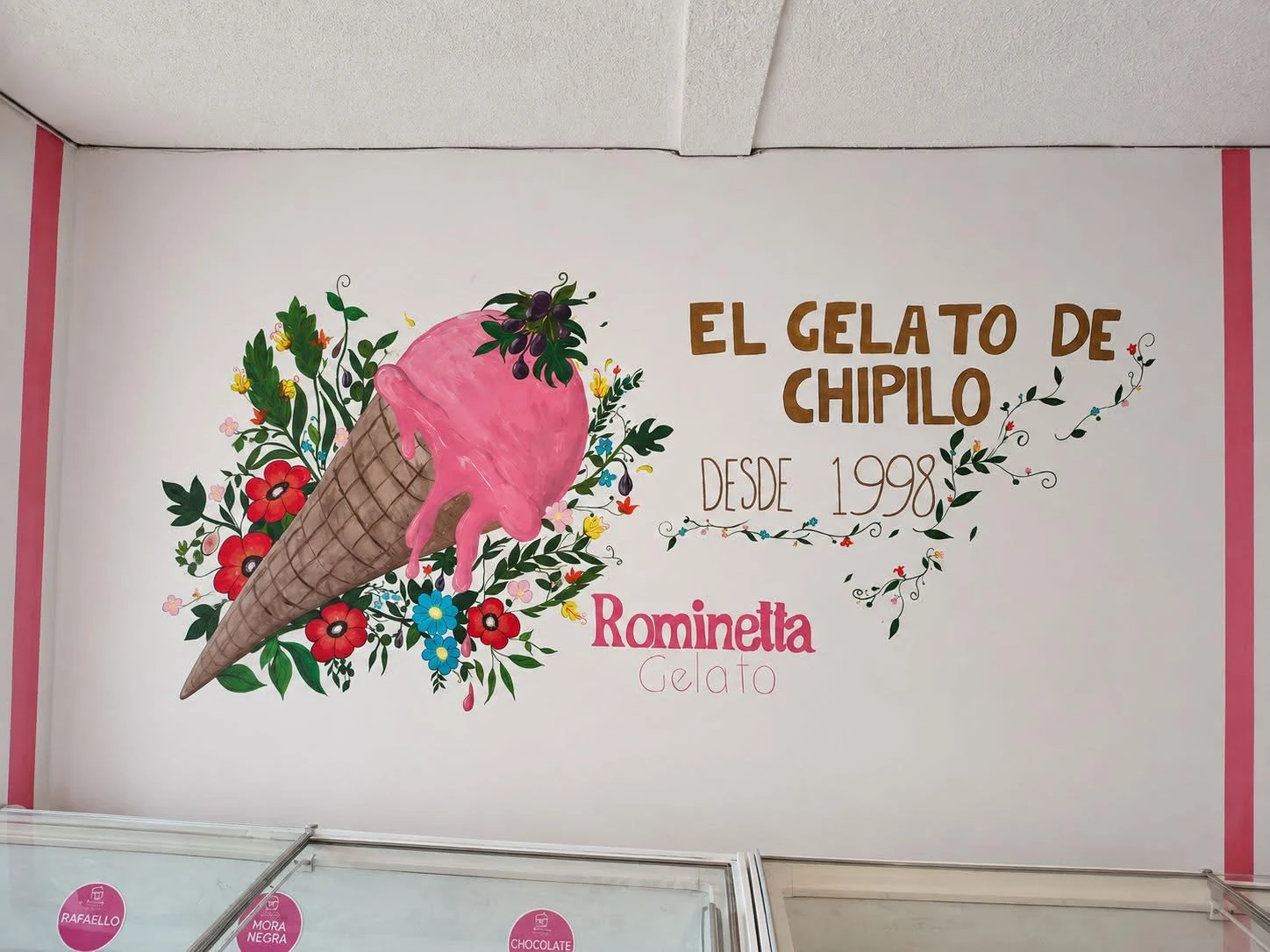 Mural artístico del gelato de Chipilo desde 1998 en Rominetta
